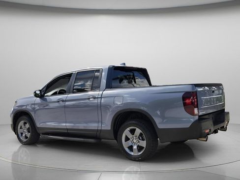Used 2025 Honda Ridgeline TrailSport image 7