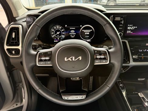 Used 2023 Kia Sorento SX Prestige AWD/4WD image 14