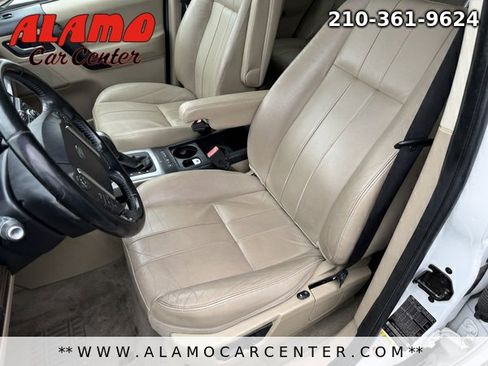 Used 2014 Land Rover LR2 HSE image 22