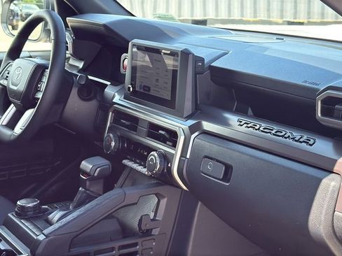 Certified 2025 Toyota Tacoma TRD Sport AWD/4WD image 30