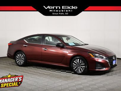 Used 2024 Nissan Altima 2.5 SV