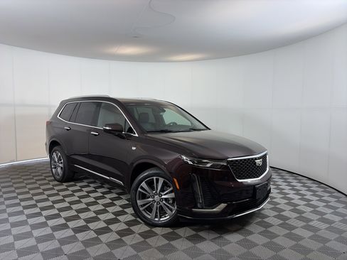 Used 2020 Cadillac XT6 Premium Luxury AWD/4WD image 1