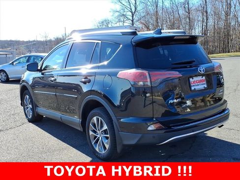 Used 2018 Toyota RAV4 XLE w/ Convenience Package image 5