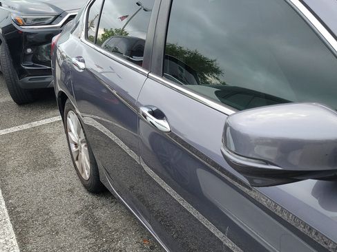 Used 2015 Honda Accord EX-L image 11