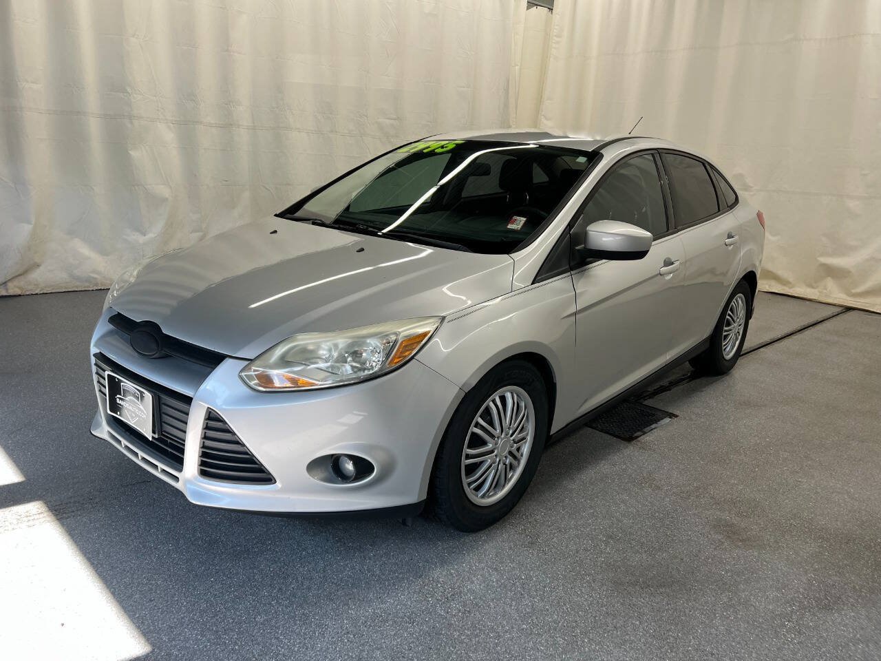Used 2012 Ford Focus SE FWD image 1