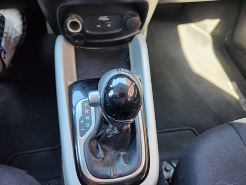 Used 2012 Kia Soul + w/ Audio Pkg FWD image 20