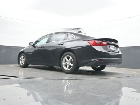 Used 2017 Chevrolet Malibu LS FWD image 25
