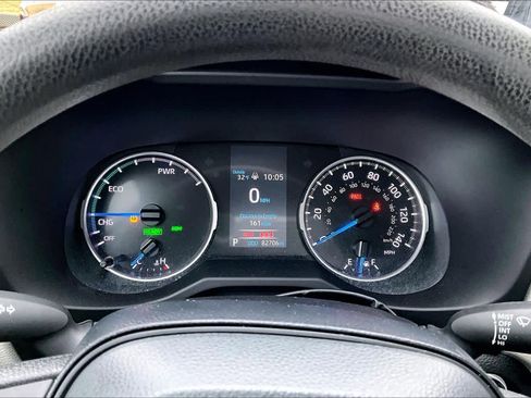 Used 2020 Toyota RAV4 XLE image 26