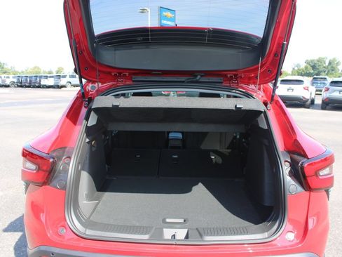 New 2026 Chevrolet Trax LT w/ Driver Confidence Package FWD image 18