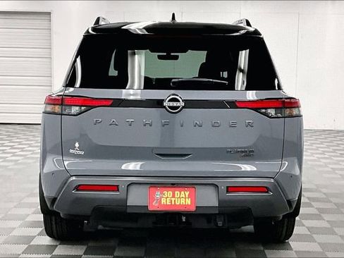New 2026 Nissan Pathfinder Platinum image 5
