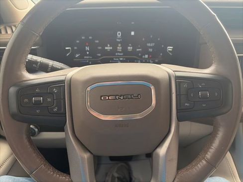 Used 2022 GMC Yukon Denali AWD/4WD image 21
