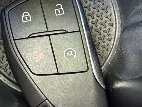 Used 2025 Chevrolet Equinox LT FWD image 20