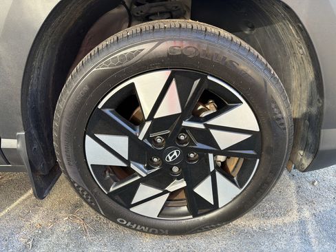 Used 2024 Hyundai Kona SEL image 7