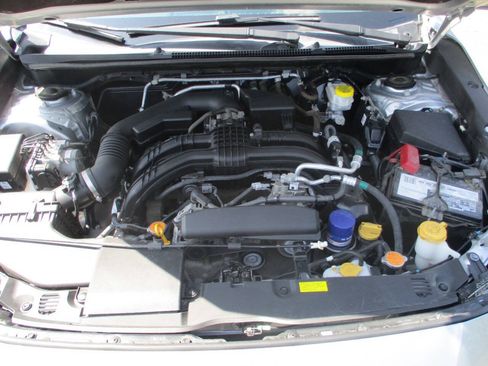Used 2019 Subaru Impreza 2.0i Limited w/ Popular Package #1 AWD/4WD image 8