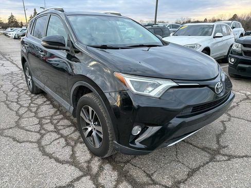 Used 2016 Toyota RAV4 XLE image 3