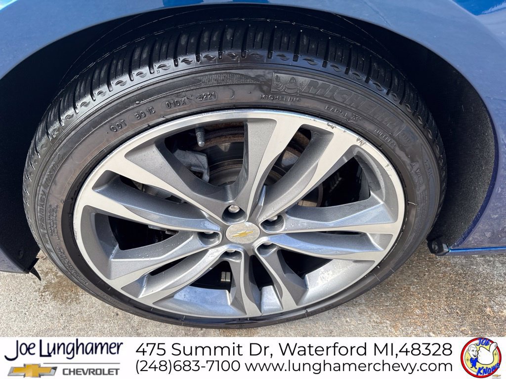 Certified 2019 Chevrolet Malibu Premier w/ Sun and Wheel Package FWD image 10