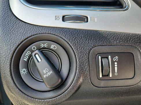 Used 2017 Dodge Journey Crossroad FWD image 27