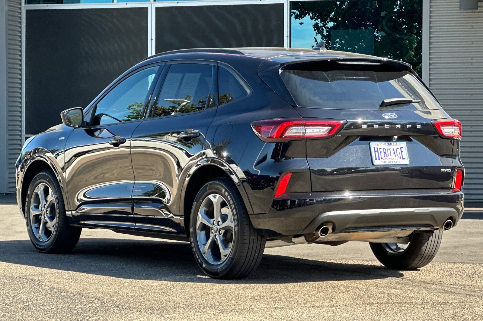 Used 2024 Ford Escape ST-Line AWD/4WD image 6
