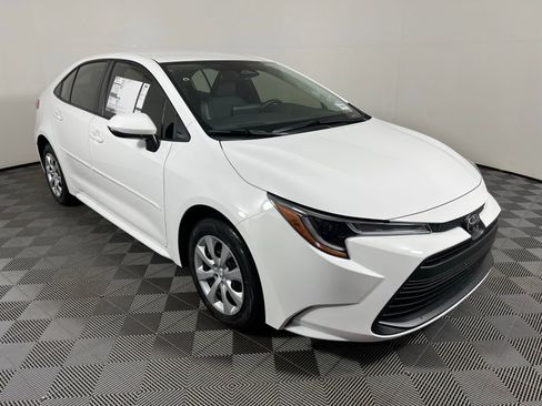 New 2026 Toyota Corolla LE image 3