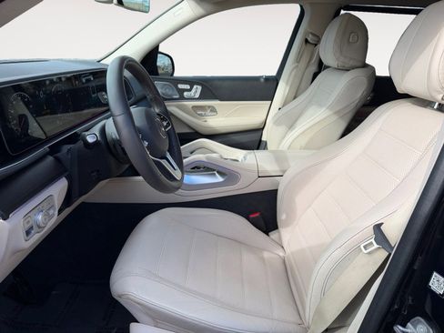 Used 2020 Mercedes-Benz GLS 450 4MATIC image 9