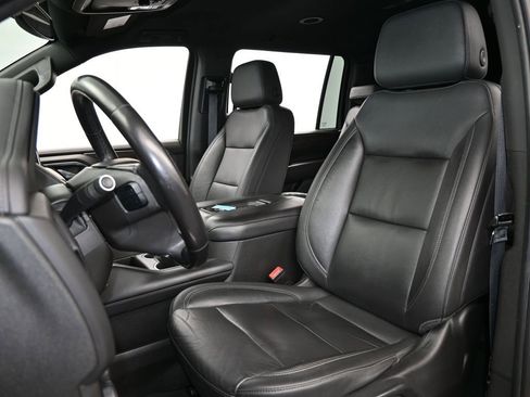 Used 2021 Chevrolet Suburban LT image 10