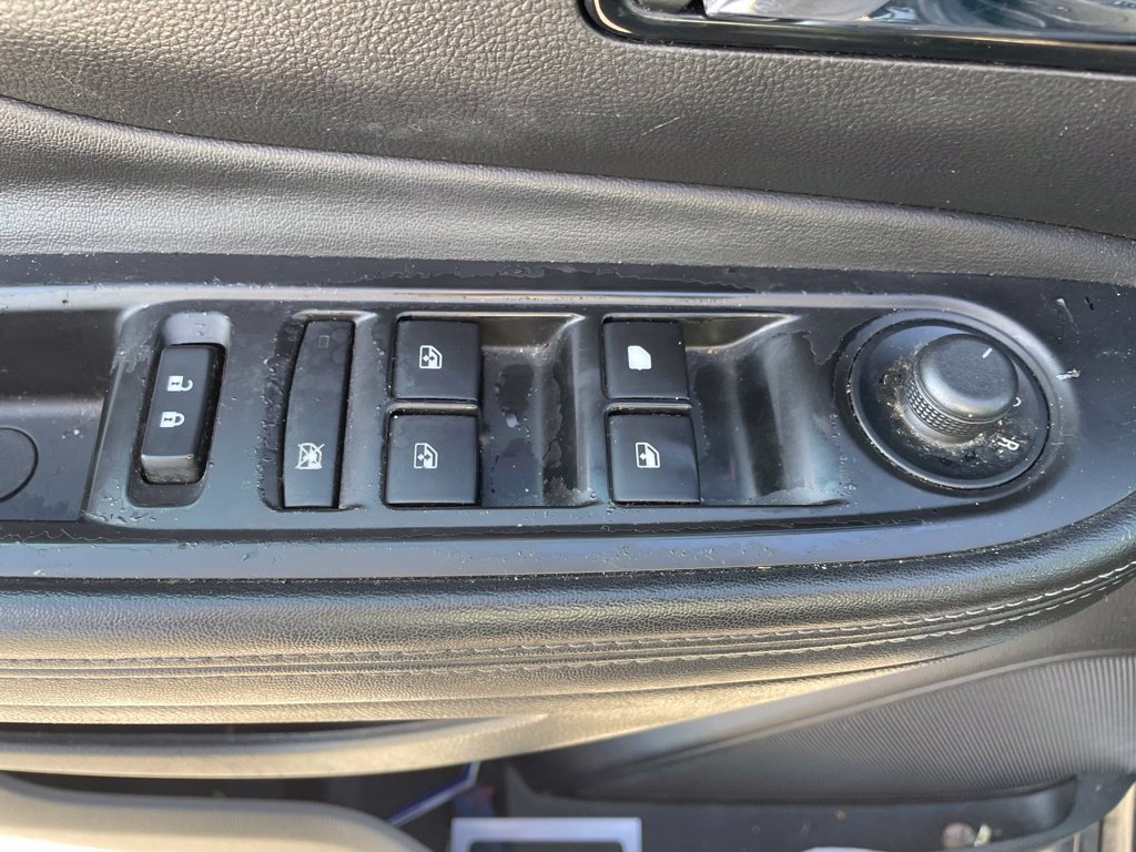 Used 2019 Buick Encore Essence AWD/4WD image 10