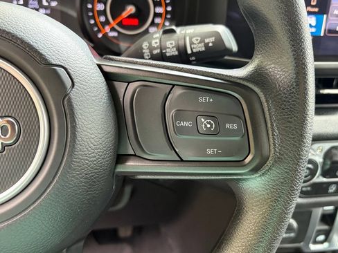 Used 2025 Jeep Wrangler Sport AWD/4WD image 23
