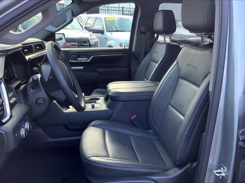 Used 2024 GMC Sierra 1500 Denali w/ Denali Reserve Package image 9