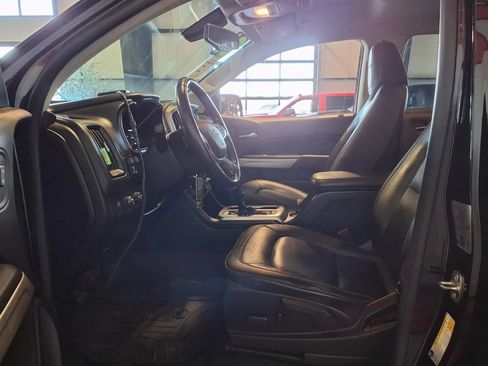 Used 2021 Chevrolet Colorado ZR2 w/ ZR2 Midnight Special Edition AWD/4WD image 18