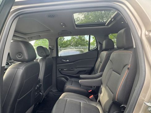 Used 2023 GMC Acadia AT4 w/ Preferred Package AWD/4WD image 12