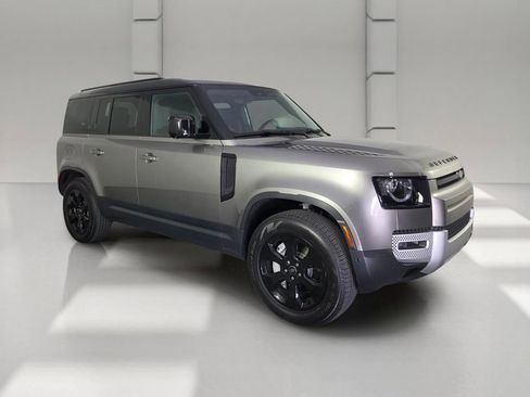 Used 2024 Land Rover Defender 110 S AWD/4WD image 2