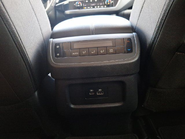 Certified 2024 Nissan Pathfinder SV FWD image 31