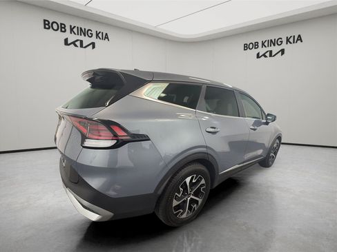 Used 2024 Kia Sportage EX FWD image 5