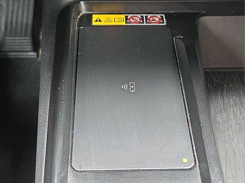 Used 2025 Toyota Camry LE FWD image 19