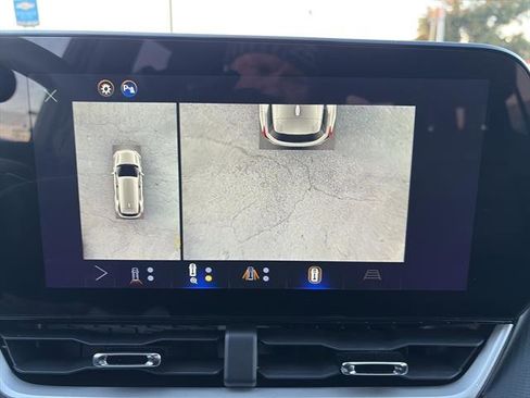 Used 2025 Chevrolet Equinox LT w/ Convenience Package II image 22