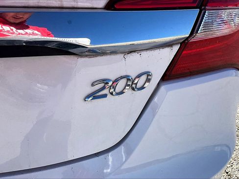 Used 2012 Chrysler 200 Touring image 6