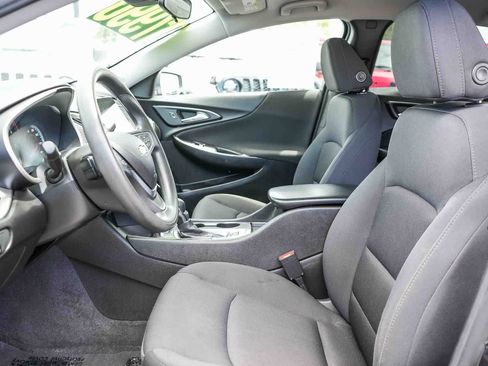 Used 2023 Chevrolet Malibu LS FWD image 17