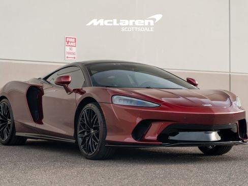 Used 2023 McLaren GT image 9