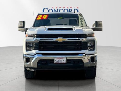 Used 2024 Chevrolet Silverado 2500 LT image 9