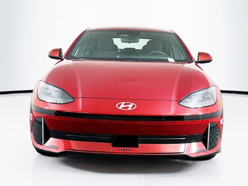 Used 2024 Hyundai Ioniq 6 SE image 2