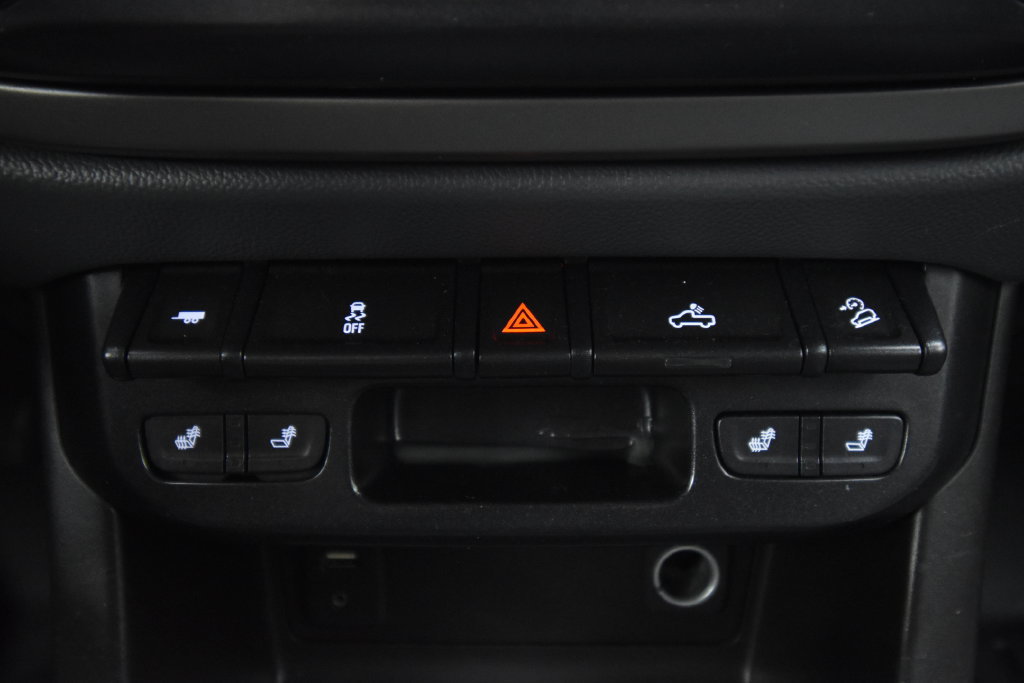 Used 2016 Chevrolet Colorado Z71 AWD/4WD image 32