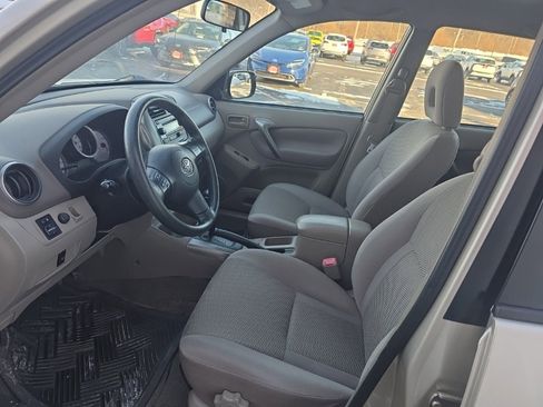 Used 2004 Toyota RAV4 Base image 14