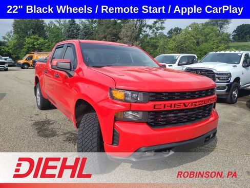 Used 2019 Chevrolet Silverado 1500 Custom w/ Custom Value Package AWD/4WD image 4