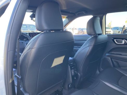 New 2026 Jeep Compass Latitude image 20