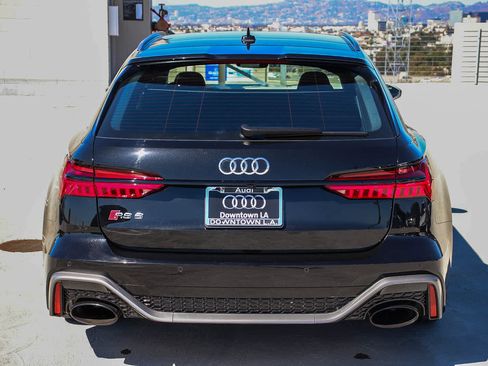 Used 2025 Audi RS 6 performance w/ Matte Carbon Package image 7