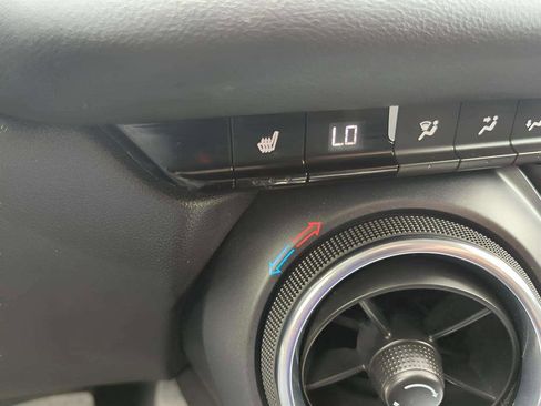 Used 2024 Chevrolet Blazer LT image 14