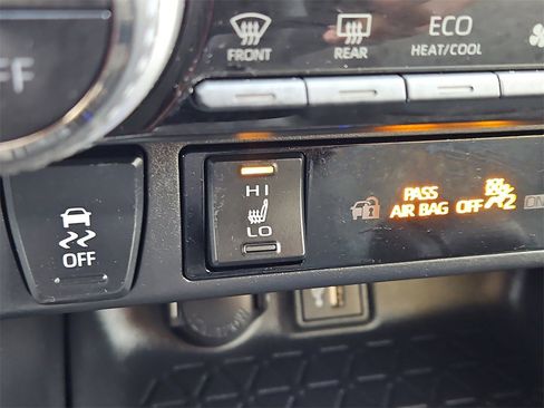 Used 2024 Toyota RAV4 AWD Hybrid w/ Weather Package image 19