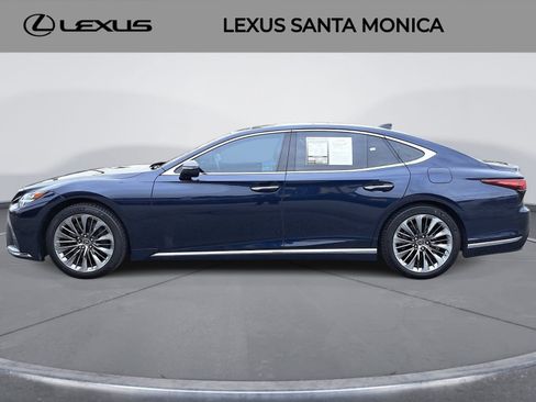 Used 2022 Lexus LS 500 w/ Interior Upgrade Package RWD image 8