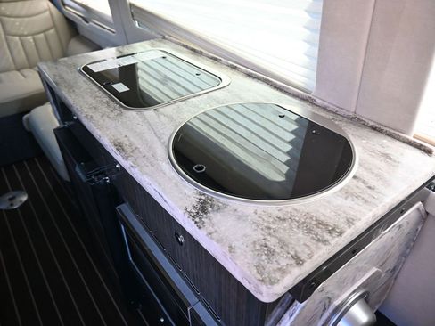 Used 2014 Mercedes-Benz Sprinter 3500 image 40