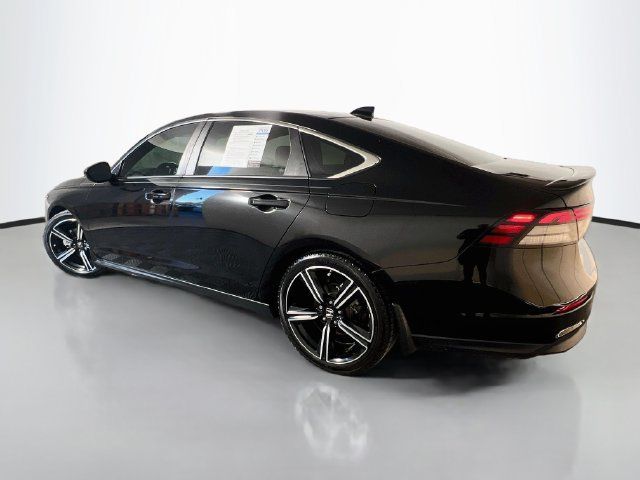 Used 2024 Honda Accord Sport image 6
